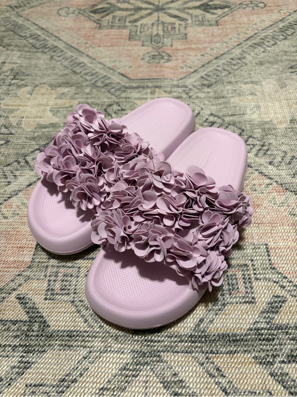 Sketchers Women's Floral Slide Sandals - Lilac